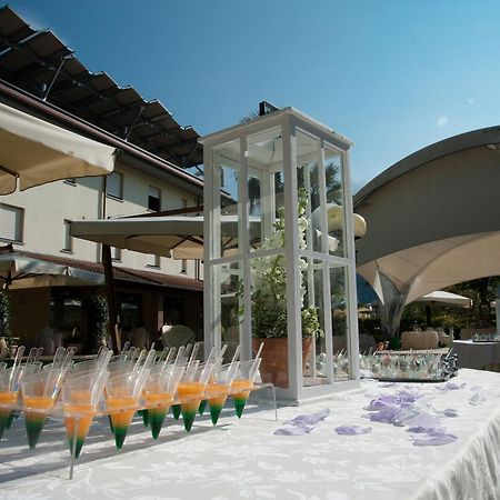 Hotel 2 Magnolie Piancogno Dış mekan fotoğraf